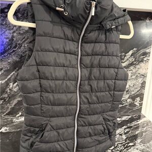 Zara Black Puffer Vest